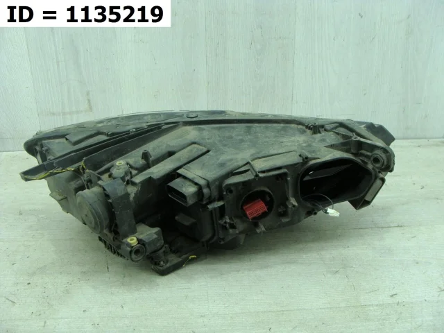 Фары для Volkswagen Passat (B8) Variant 2014-2019 на фотографиях