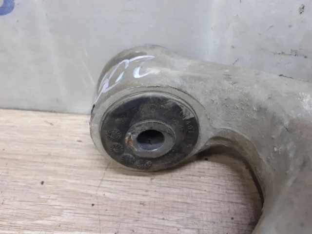 Рычаг передний левый нижний для Volkswagen Touareg II (7P5) Rest 2014-2018 на фотографиях