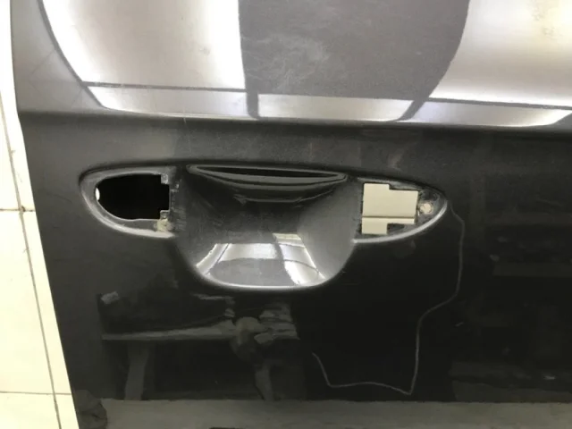 Дверь передняя правая для Volkswagen Passat Variant (B6, Typ 3C) 2004-2010 на фотографиях