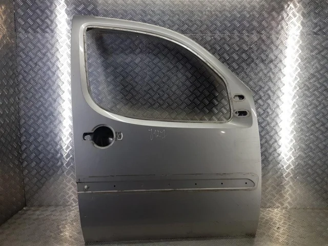 Двери для Fiat Doblo 223 2001-2016 на фотографиях