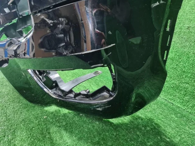 Бампер передний для Toyota Land Cruiser J300 2021+ на фотографиях