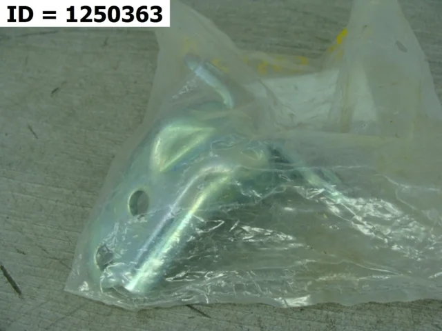 Петля двери задняя левая нижняя для Kia Cerato YD 2016-2020 rest. на фотографиях