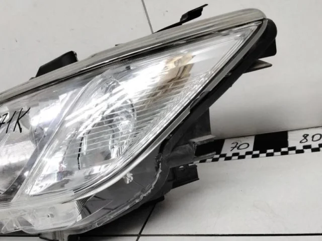 Фара левая для Toyota Camry XV50 II rest 2017-2018 на фотографиях
