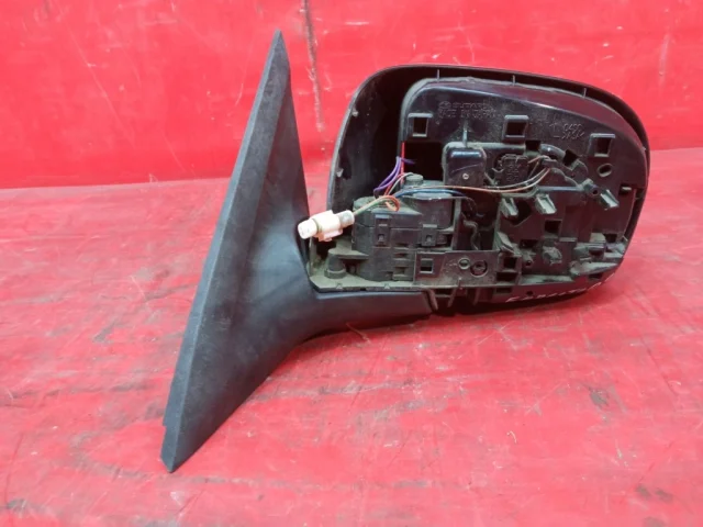 Стекла и зеркала для Subaru Forester SH 2008-2012 на фотографиях