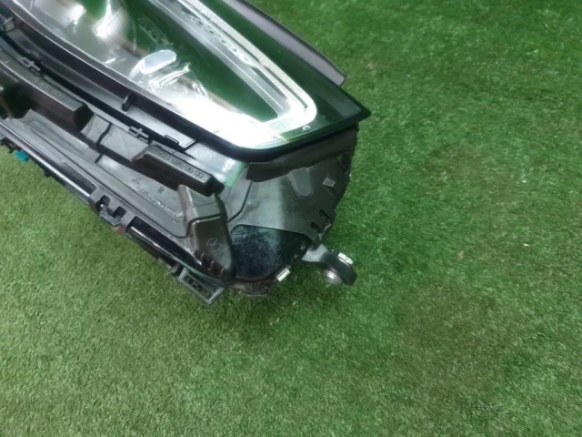 Фары для Mercedes-Benz S class W223 2021+ на фотографиях