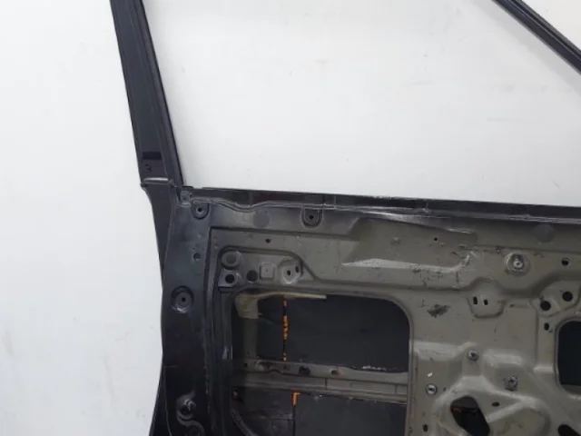 Двери для Infiniti QX 56 2010-2014 на фотографиях