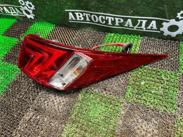 Фонарь левый для Lexus IS Седан AVE30-AEXLH 2013-2015 на фотографиях
