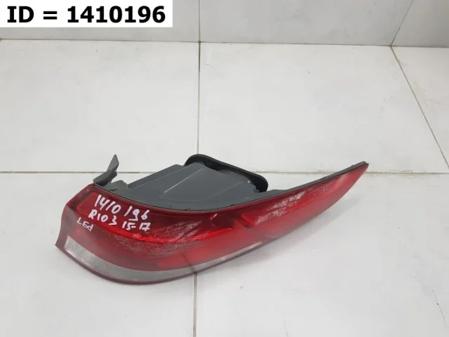 Фонарь внешний правый для Kia Cerato YD 2016-2020 rest. на фотографиях
