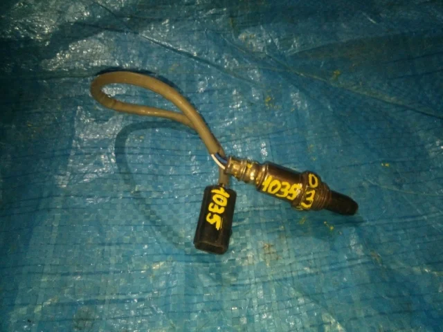 Лямбда-зонд (второй) для Nissan X-Trail T31 RU 2007-2014 на фотографиях