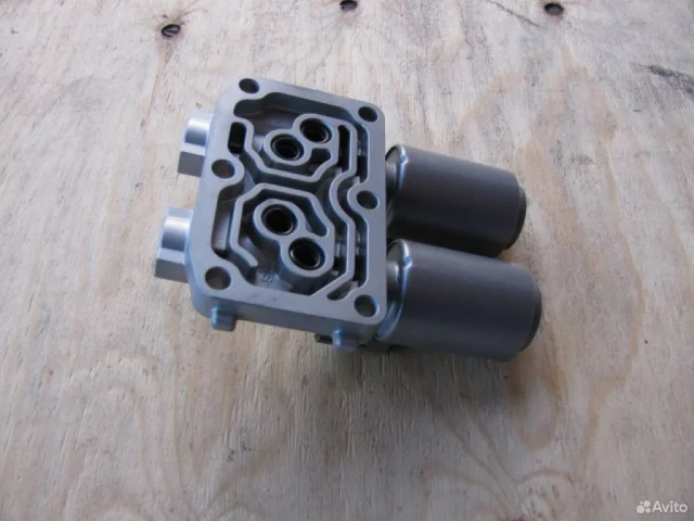 Электромагнитный клапан АКПП для Honda CR-V RE Rest 2010-2012 на фотографиях