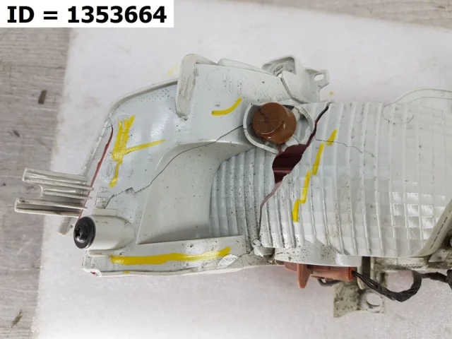 Фонарь правый для Hyundai Tucson NX4 2020+ на фотографиях