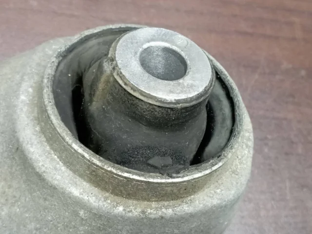 Рычаг передний левый нижний для BMW 5er Ф10 2010-2013 на фотографиях