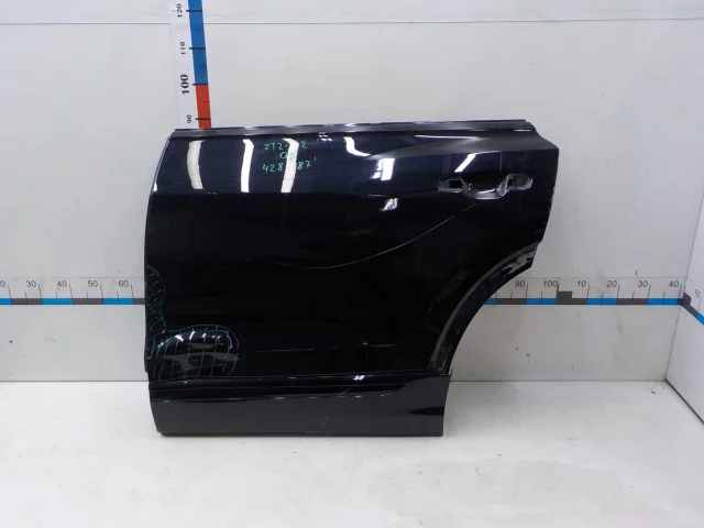 Двери для Audi Q8 4M 2018-2023 на фотографиях