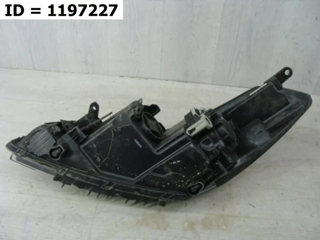 Фара правая для Kia Cerato YD 2016-2020 rest. на фотографиях