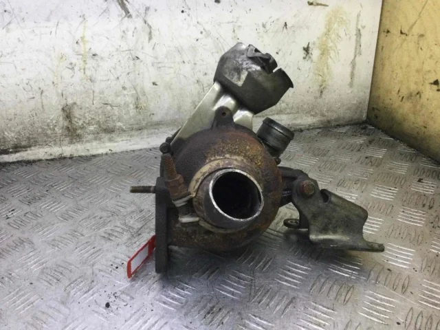 Турбина для Ford Galaxy CD340 2006-2015 на фотографиях