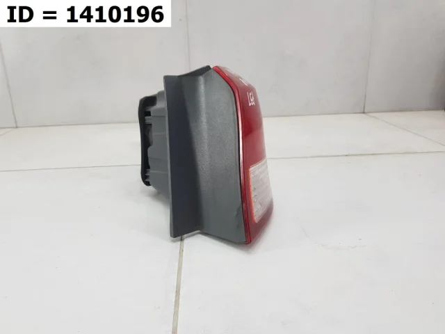 Фонарь внешний правый для Kia Cerato YD 2016-2020 rest. на фотографиях