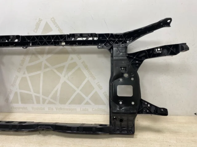 Панель радиатора (телевизор) для Hyundai Tucson NX4 2020+ на фотографиях