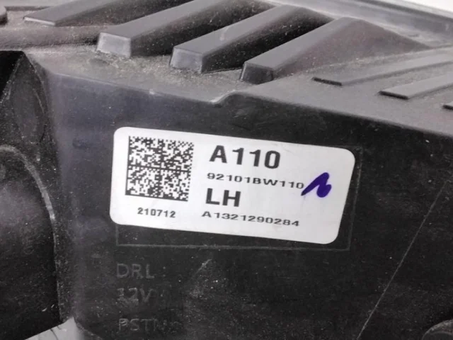 Фара ксенон левая для Hyundai Creta 2 SU2 2021+ на фотографиях