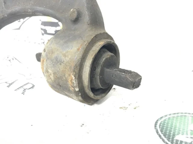 Рычаг передний правый нижний для Volvo XC90 I C 2002-2014 на фотографиях