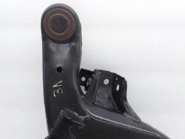 Рычаг задний левый нижний для Infiniti QX 56 2010-2014 на фотографиях