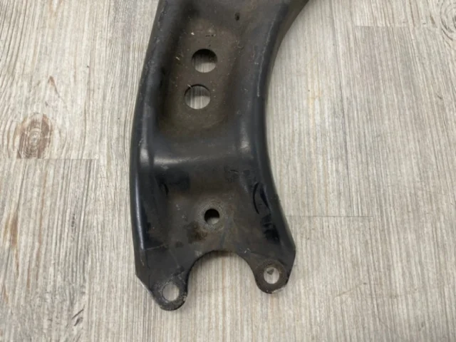 Рычаг передний левый нижний для Volkswagen Tiguan I NF 2006-2017 на фотографиях