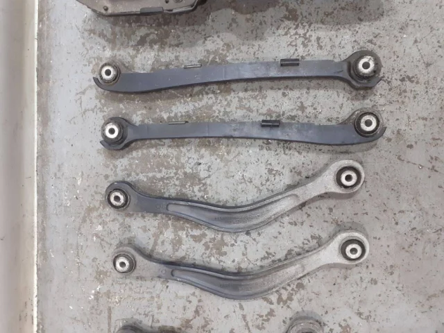 Рычаг задний правый нижний для Mercedes-Benz S class W220 1998-2005 на фотографиях