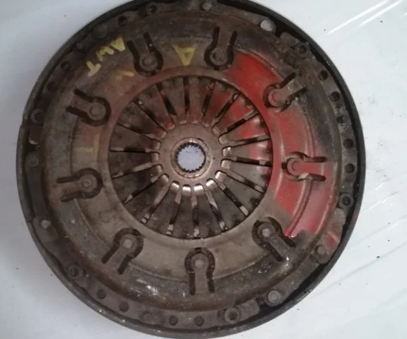 Двигатель для Volkswagen Passat Variant (B5+ (B5.5), Typ 3BG) 2000-2005 на фотографиях