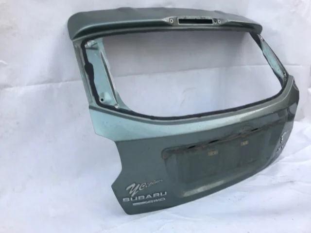 Крышка багажника для Subaru XV GT/G24 2017+ на фотографиях