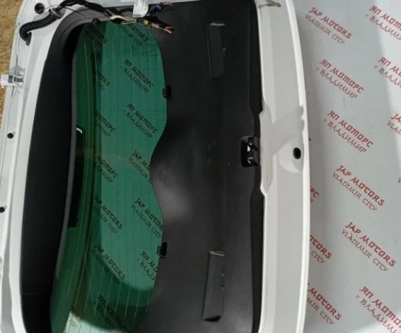 Крышка багажника для Citroen DS4 2011-2016 на фотографиях