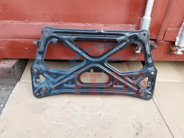 Подрамник двигателя для Audi A7 4G 2010-2014 на фотографиях