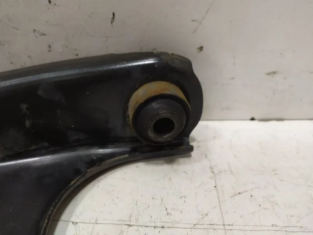 Рычаг передний левый нижний для Nissan Almera G15 2012-2019 на фотографиях