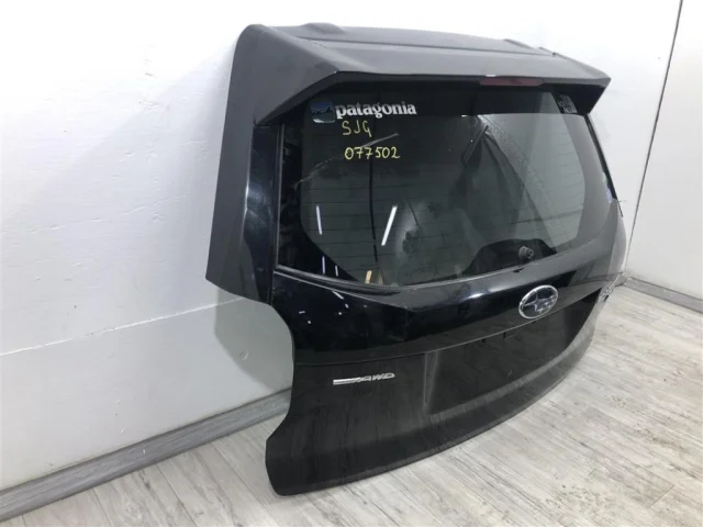 Крышка багажника для Subaru Forester SJ rest 2016-2019 на фотографиях