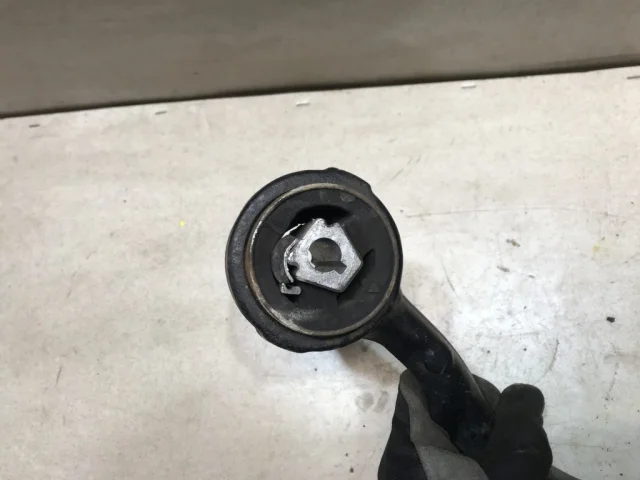 Рычаг передний левый нижний для BMW X5 Е53 1999-2006 на фотографиях