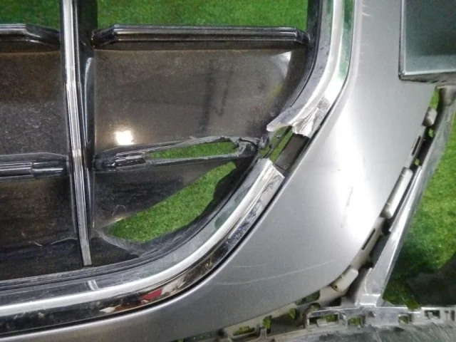 Бампер передний для Audi Q8 4M 2018-2023 на фотографиях