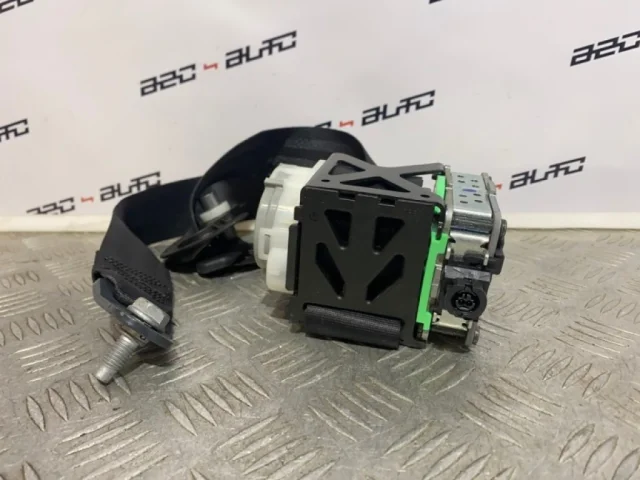 Ремень безопасности передний левый для Citroen C4 Хэтчбек 2010-2016 на фотографиях