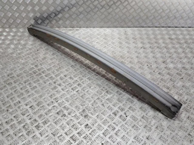 Усилитель переднего бампера для Ford Explorer U502 rest 2014-2019 на фотографиях