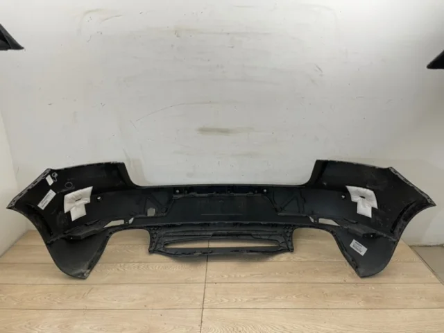 Бампер задний для Porsche Macan 95B 2014-2023 на фотографиях