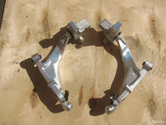 Рычаг передний правый нижний для Infiniti FX S51 2008-2013 на фотографиях