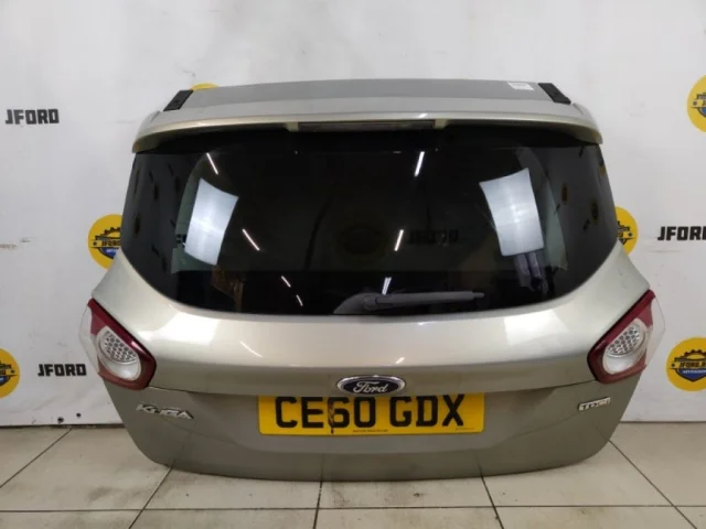 Дверь багажника для Ford Kuga CBV 2008-2013 на фотографиях