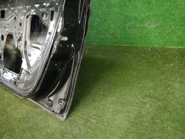 Дверь передняя правая для Renault Duster HM 2020+ на фотографиях