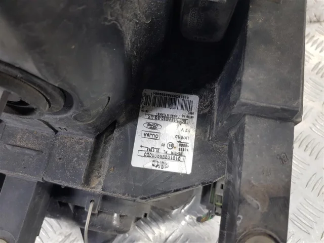 Фары для Ford Transit 2006-2013 Фургон на фотографиях