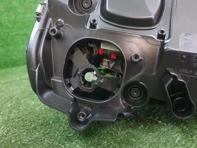 Фара правая для Mercedes-Benz S class W223 2021+ на фотографиях