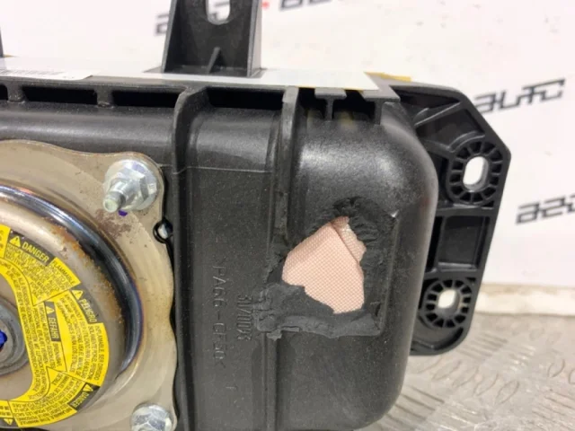 Подушка безопасности пассажира для Citroen C4 Седан 2010-2016 на фотографиях