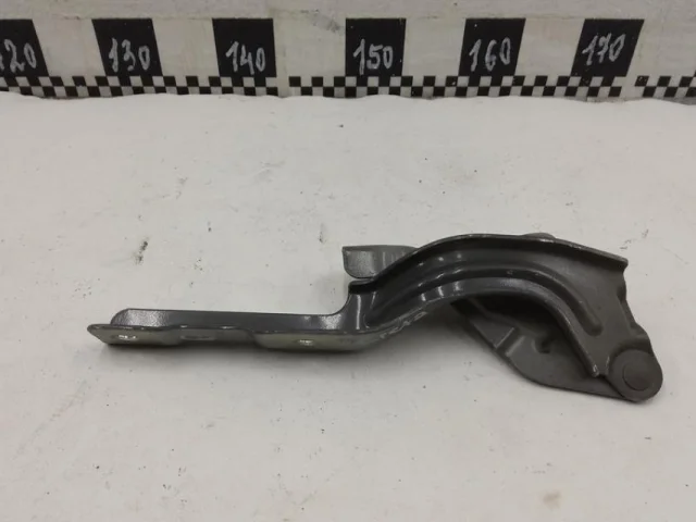 Петля капота правая для Hyundai Creta 1 GS 2016-2021 на фотографиях