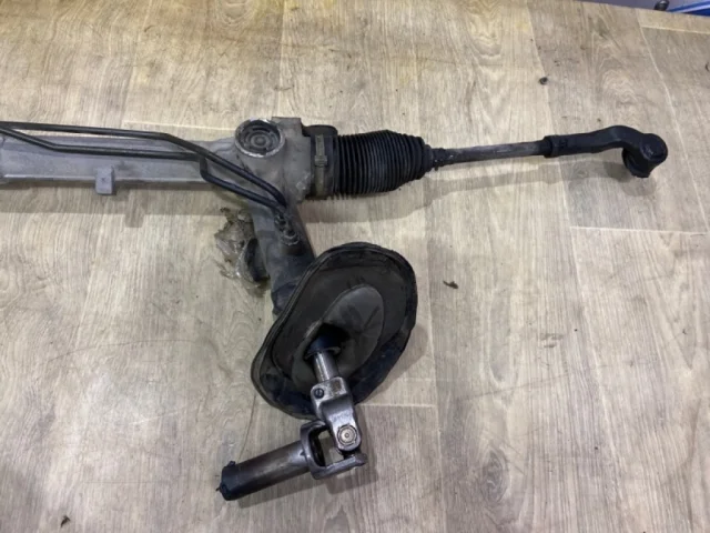Рулевая рейка в сборе для Ford Focus II Седан (DA_) 2005-2011 на фотографиях
