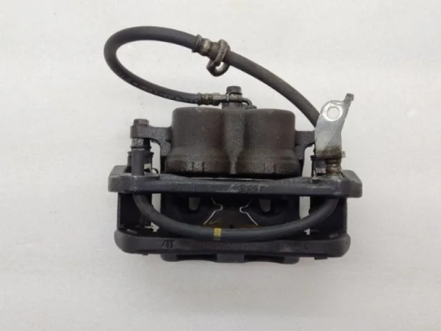 Суппорт передний левый для Lexus RX GGL10,15,16W, GYL10,15,16W (JDM) 2009-2014 на фотографиях