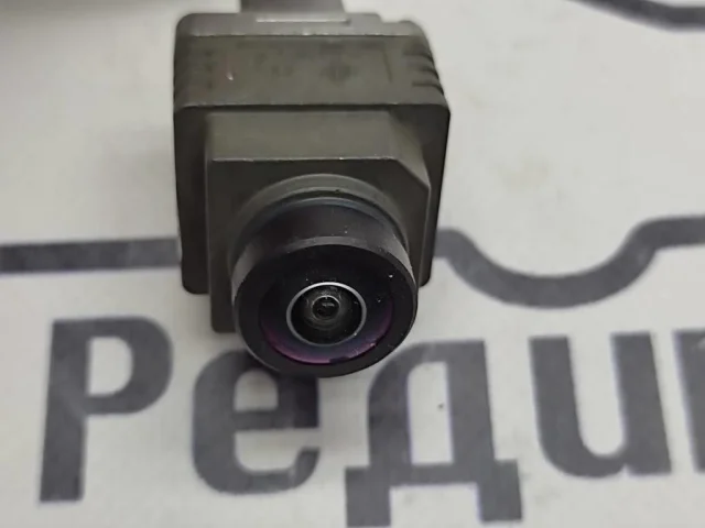 Камера заднего вида для Mercedes-Benz S class W222 2013-2017 на фотографиях