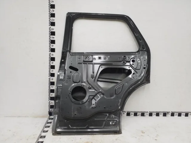 Дверь задняя правая для Ford Explorer U502 rest 2014-2019 на фотографиях