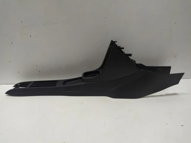 Крышка подлокотника для Volkswagen Polo V (6R) 2009-2014 на фотографиях