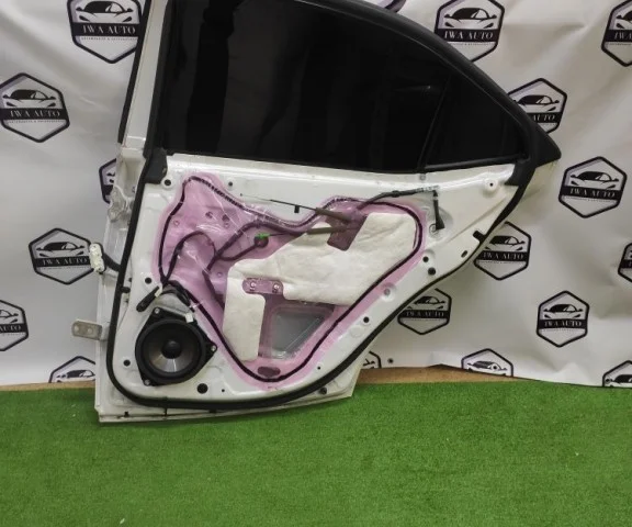 Двери для Lexus IS Седан 300 rest XE30 2017-2019 на фотографиях